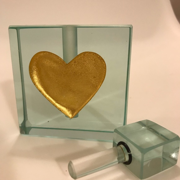 Other - ⬇️ $108 / Vintage Green Glass with Gold Heart